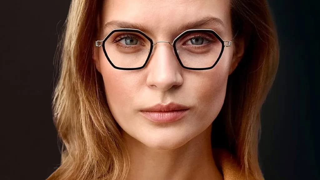 Czy okulary są modne? Sprawdź najnowsze trendy w stylizacji
