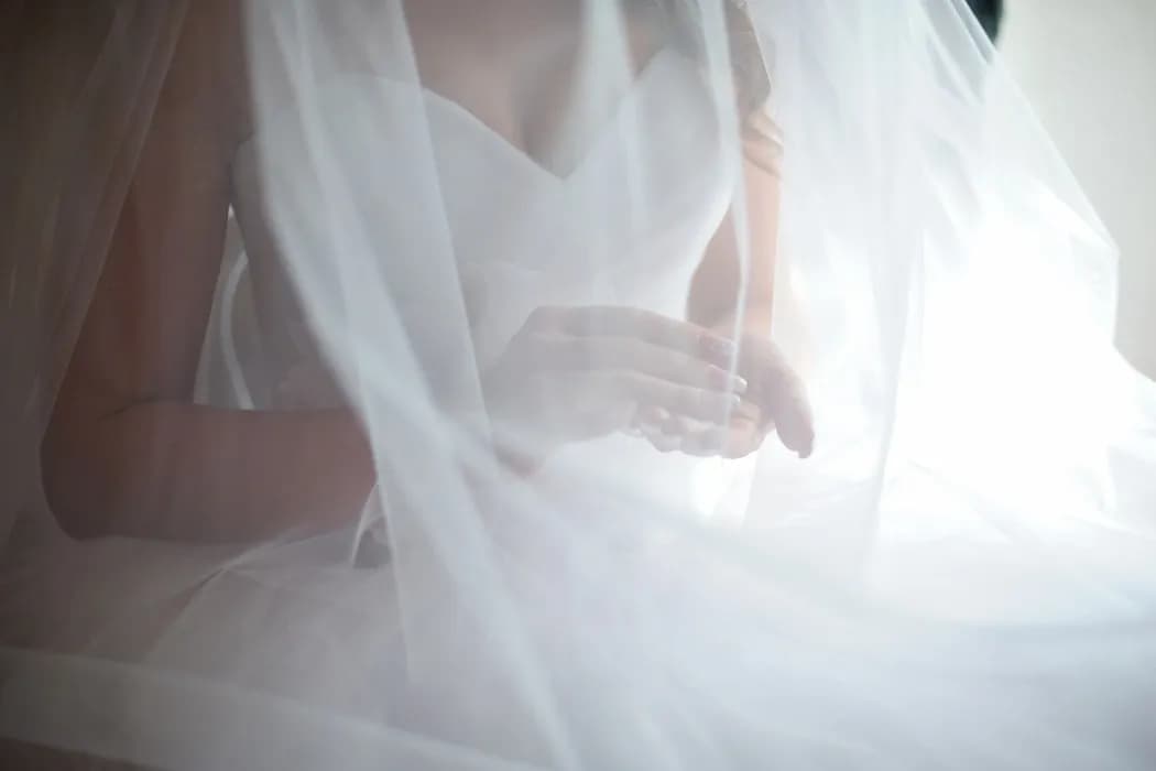 Jaki welon do sukni z trenem? Odkryj idealne dopasowanie dla siebie